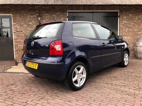 Volkswagen Polo - 1.2-12V Velgen - Airco - Centrale Vergrendeling - 1