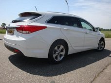 Hyundai i40 Wagon - navi camera xenon