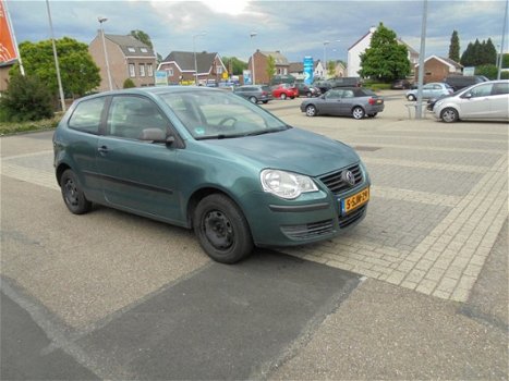 Volkswagen Polo - 1.2 Trendline nieuwe motr fox met km: 32014 - 1