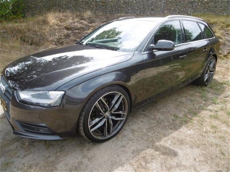 Audi A4 Avant - 2.0TDI SPORTS/NAVI/LED+XENON/LM 20