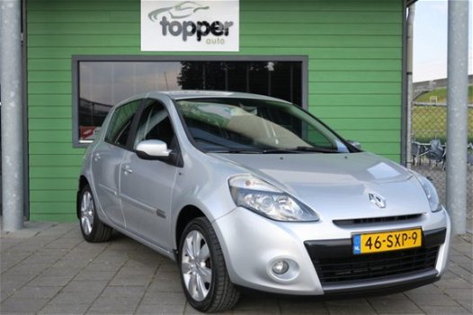 Renault Clio - 1.2 Night & Day / Zeer Luxe Uitv. / Navi / CruiseControl / - 1