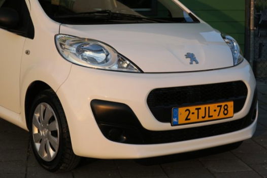 Peugeot 107 - 1.0i Luxe Uitv / Airco / Elekt.Ramen / 5Drs / - 1