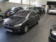Peugeot 206 - 1.6-16V Gentry Premium Dealer onderhouden