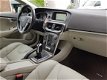 Volvo V40 - 2.0 D4 191PK SUMMUM LEDER NAVI AIRCO 6VERSN LMV PDC - 1 - Thumbnail