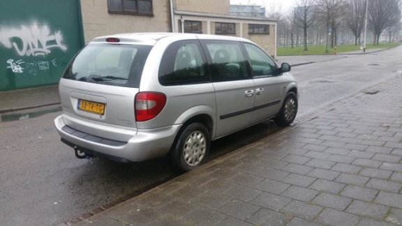 Chrysler Voyager - 2.4i SE Luxe - 1