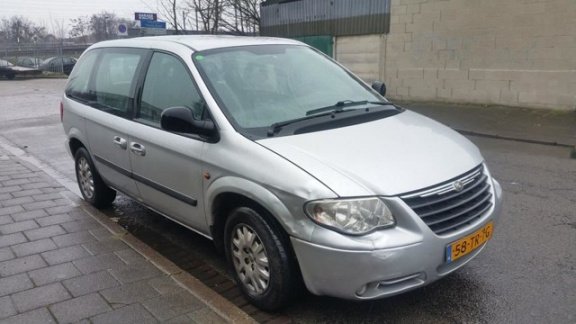 Chrysler Voyager - 2.4i SE Luxe - 1