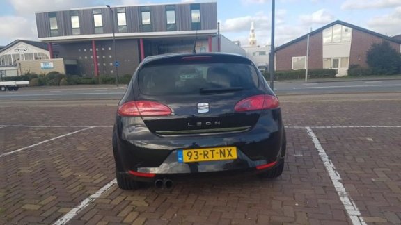 Seat Leon - 2.0 FSI Sport-up Nieuwe apk ( INRUIL MOGELIJK ) - 1