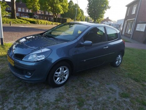 Renault Clio - 1.4-16V Exception - 1