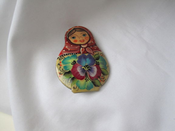 Broche houten gelakte Matroesjka Russiche pop 5.9x4.0 cm - Afbeelding 6