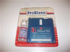 Vintage 3,5 Floppy Cleaning Disk Kit