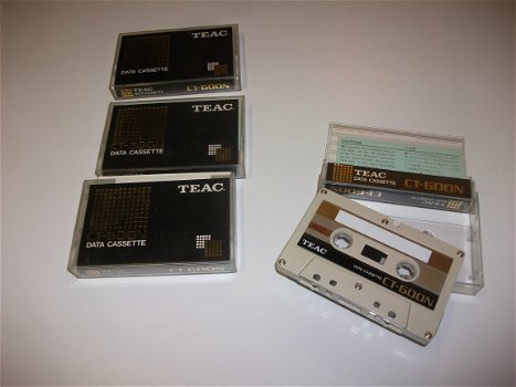 Vintage TEAC MT-2ST/N60 Data Drive met 4 Teac CT-600N backuptapes - 3