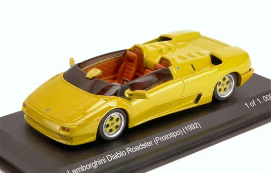1:43 WhiteBox 1992 Lamborghini Diablo Roadster - 1