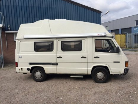 Mercedes MB100 buscamper 2.4 Diesel 75pk - 2