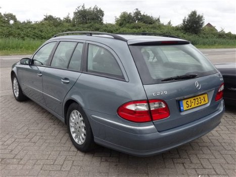 Mercedes-Benz E-klasse - E220CDI Elegance handgeschakeld nap apk - 1