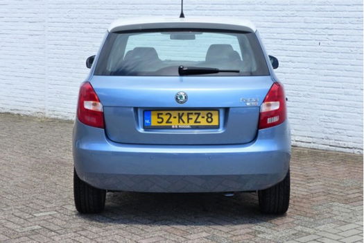 Skoda Fabia - 1.6-16V Sport AIRCO CRUISE ELEKTRISCHE RAMEN+SPIEGELS LM VELGEN - 1