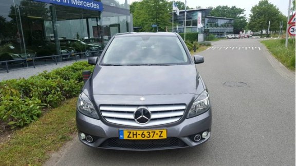 Mercedes-Benz B-klasse - 200 Ambition Mooie B 200 benzine automaat met div. opties - 1