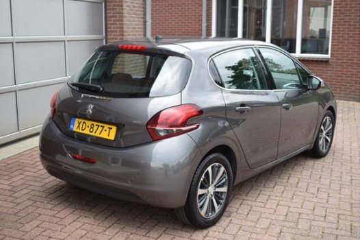 Peugeot 208 - 1.2 PureTech Allure 20.000 km geen afleveringskosten - 1