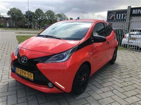 Toyota Aygo - 1.0 VVT-i x-clusiv - 1