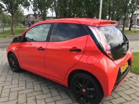 Toyota Aygo - 1.0 VVT-i x-clusiv - 1