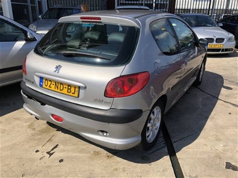 Peugeot 206 - XS 2.0 HDI - 1