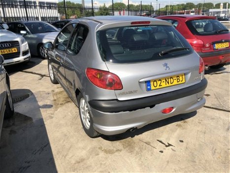 Peugeot 206 - XS 2.0 HDI - 1