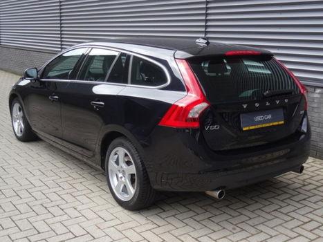 Volvo V60 - 2.0T 203PK AUT MOMENTUM | DRIVER SUPPORT LINE - 1