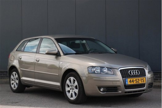 Audi A3 Sportback - 1.6 FSI Ambiente Airco/Cruise/Lmv/Apk 12-2020 - 1