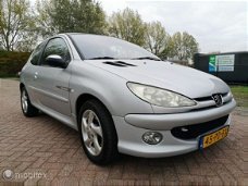 Peugeot 206 - - 1.4-16V Quiksilver