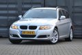 BMW 3-serie Touring - 318i 143pk clima cruise pdc 17 inch nwe banden - 1 - Thumbnail