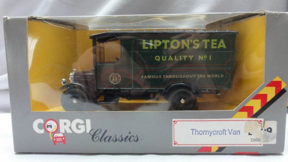 1:43 Corgi Classics Thornycroft Van Lipton's tea - 1