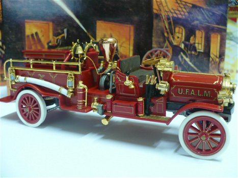 1:43 Matchbox 1911 Mack AB brandweer - 0