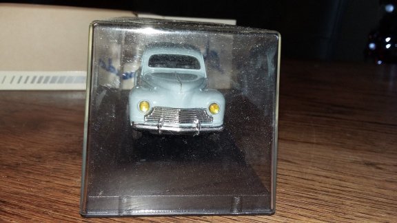 1:43 Leader Peugeot 203 1952 grijs (verkeerd doosje) - 2