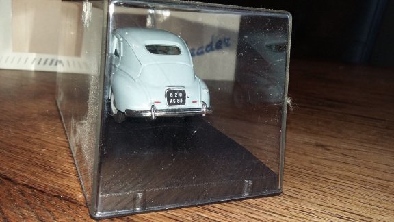 1:43 Leader Peugeot 203 1952 grijs (verkeerd doosje) - 3