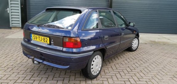 Opel Astra - 1.6i GL 1998 5DRS Blauw NAP*APK 2020*Elek.pakket - 1