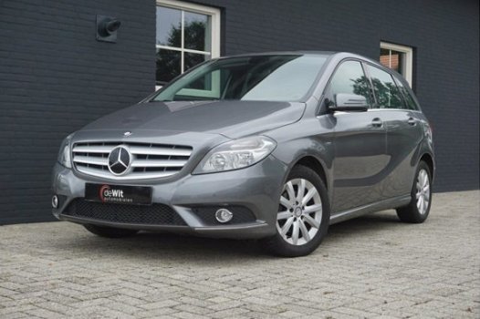 Mercedes-Benz B-klasse - 180 CDI Nieuw Model Navigatie-Pdc-Climate control - 1