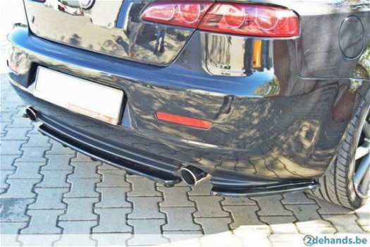 Alfa Romeo 159 Centre Rear Splitter (Verticale Strepen) - 7