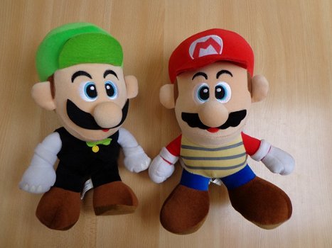 Mario Luigi grote knuffels - 1