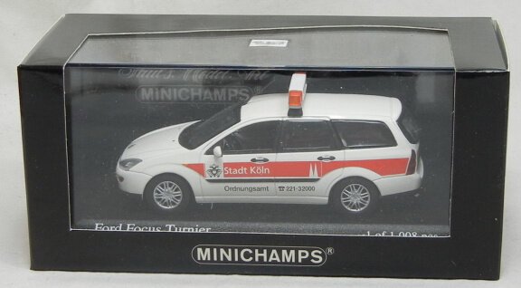 1:43 Minichamps Ford Focus Turnier 1999 wit - 3