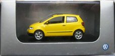 1:43 Schuco VW Volkswagen Fox geel