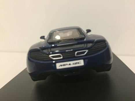 1:43 AUTOart 56004 McLaren MP4 12C Road Car 2011 donkerblauw - 3