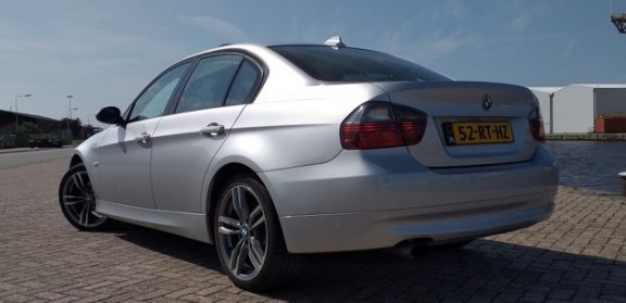 BMW 3-serie - 320d Xenon*PDC*1/2 Leder*NAVI - 1