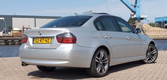 BMW 3-serie - 320d Xenon*PDC*1/2 Leder*NAVI - 1