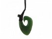 Groene jade Maori hanger in Hei Matau symbool - 1 - Thumbnail