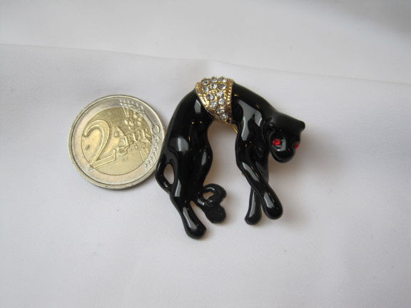 Broche goudkleurig zwart emaille panter/luipaard met rode kristal oogjes 3.9x3.8 cm. - Afbeelding 7