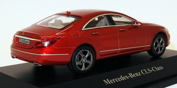1:43 Norev Mercedes Benz CLS Zirkon Red - 2