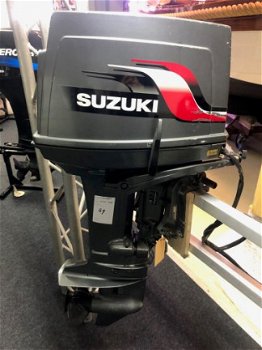 Suzuki 30 pk - 1