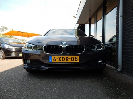 BMW 3-serie - 320d EfficientDynamics Edition Executive - 1