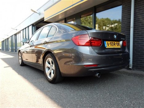 BMW 3-serie - 320d EfficientDynamics Edition Executive - 1