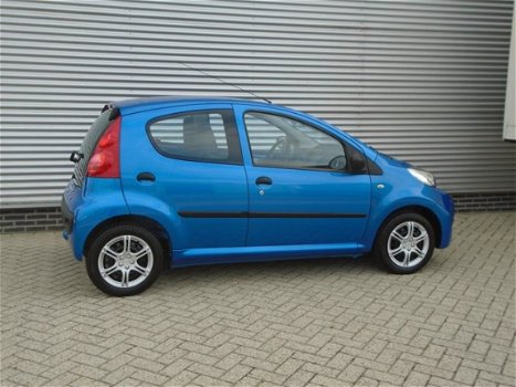 Peugeot 107 - 1.0-12V XR ..5 DRS....Met Airco - 1