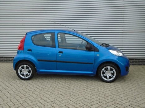 Peugeot 107 - 1.0-12V XR ..5 DRS....Met Airco - 1